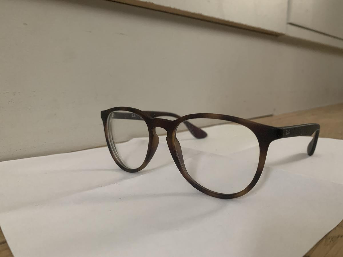 RAY-BAN - RB7046