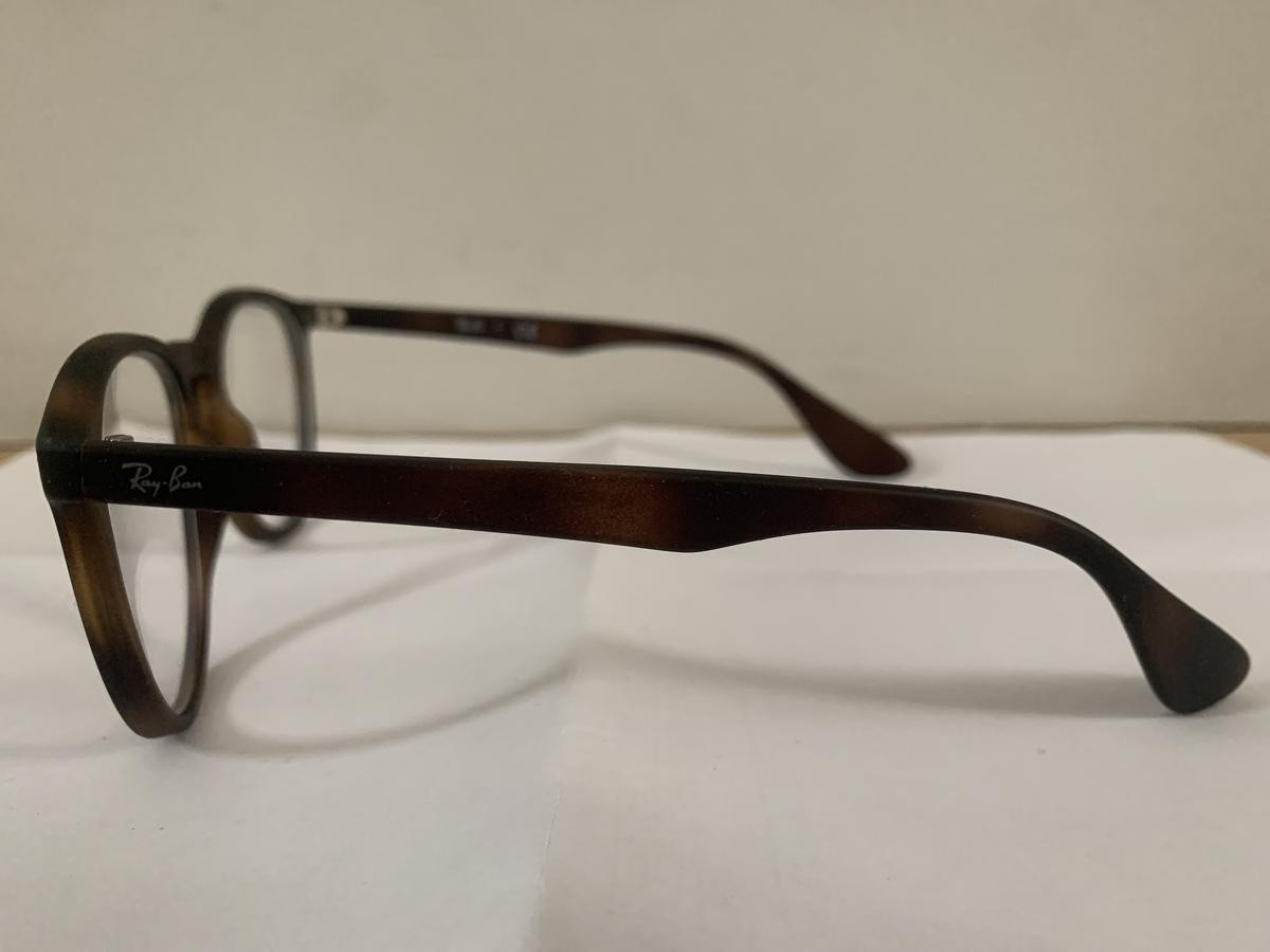 RAY-BAN - RB7046