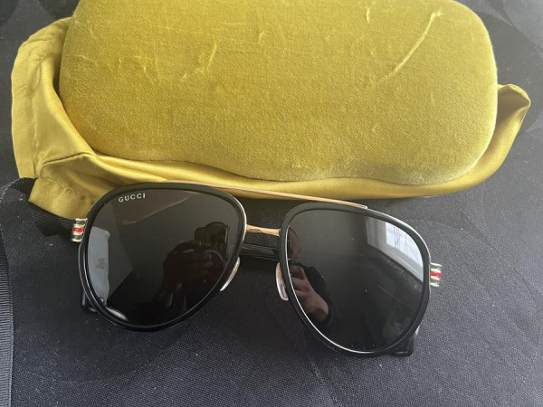 Gucci -GG047s