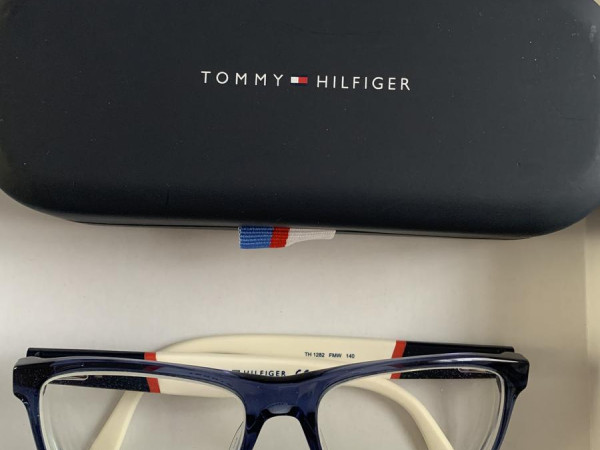 Tommy hilfiger  - TH1282
