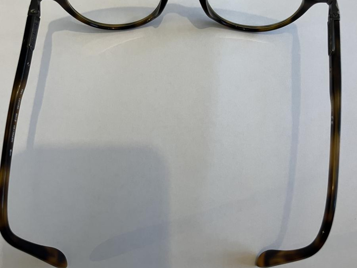 Paul & Joe - Nepali 01