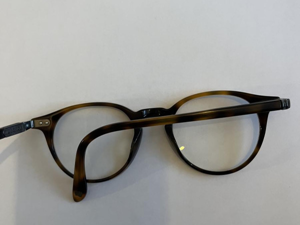 Paul & Joe - Nepali 01