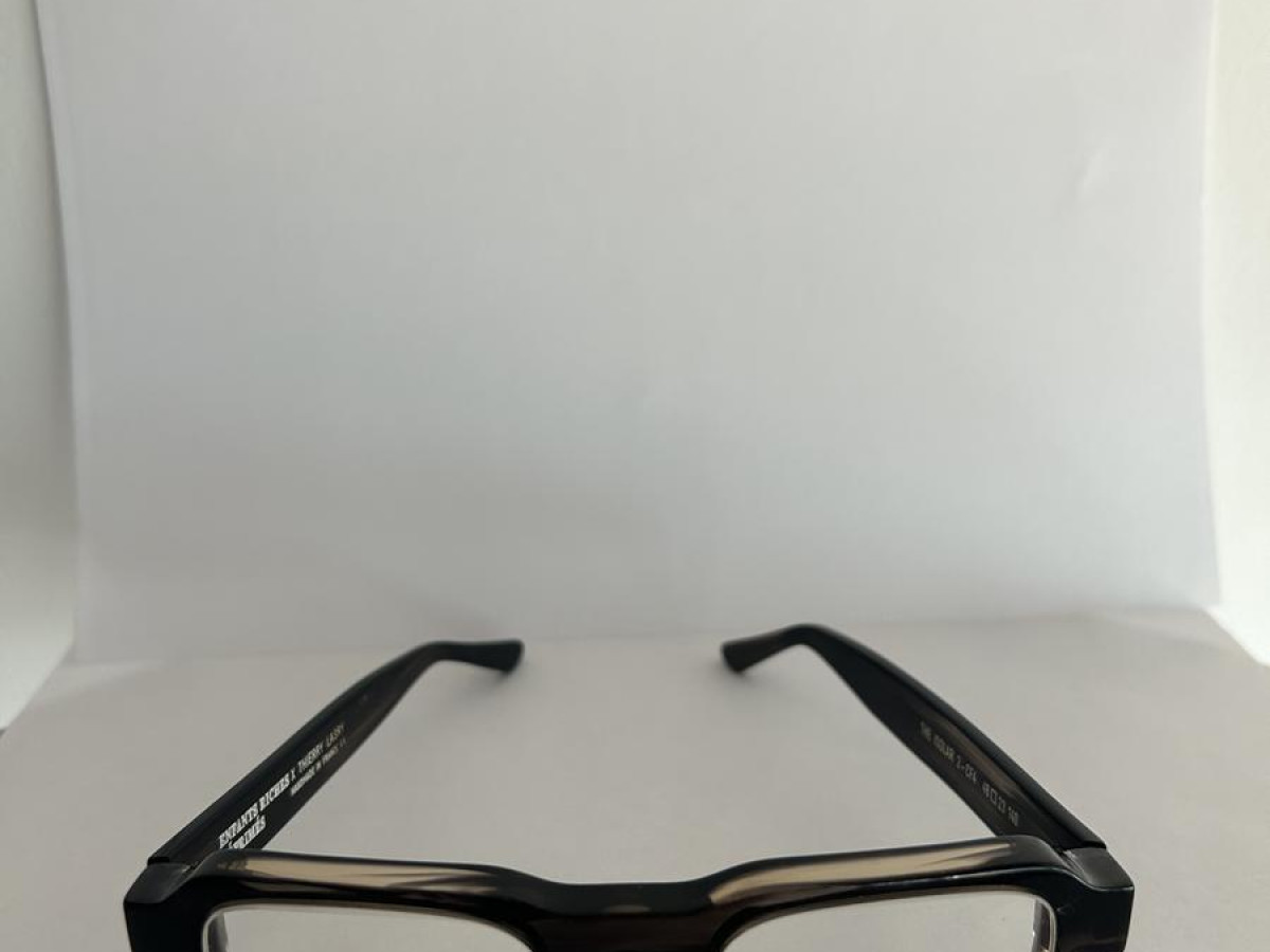 Thierry lasry - the isolar 2-CF4