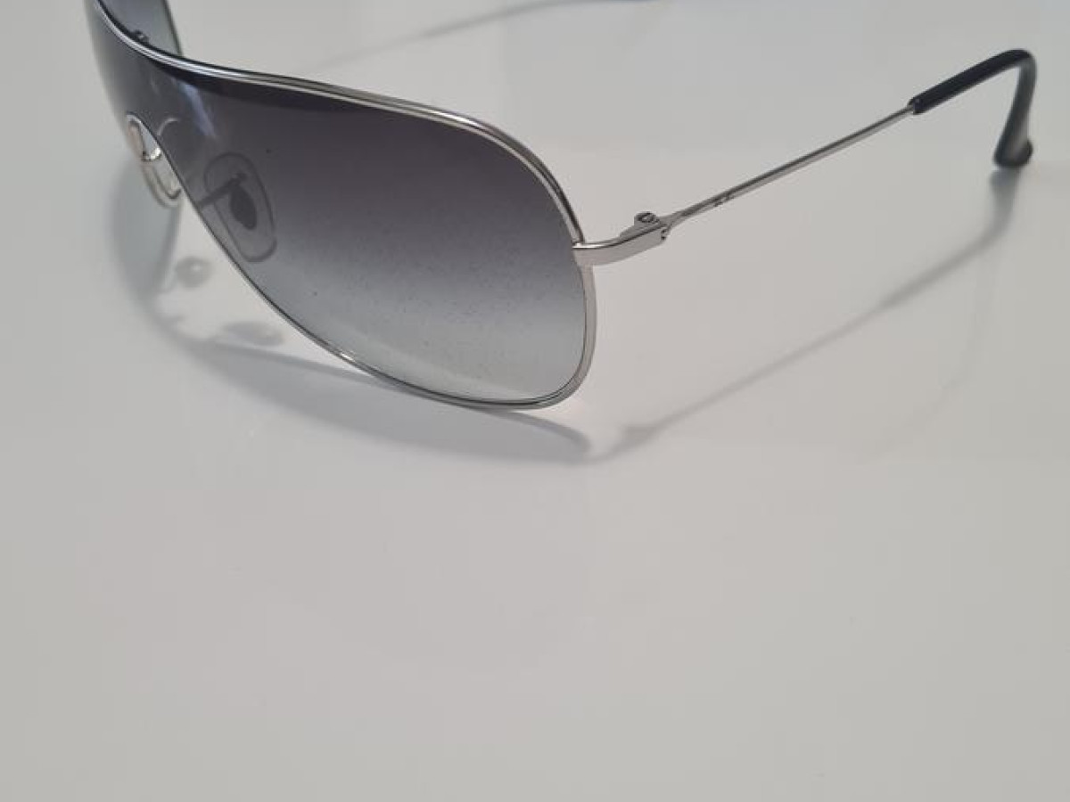 RAY-BAN - RB3211
