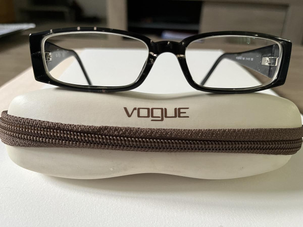 VOGUE - VO3660