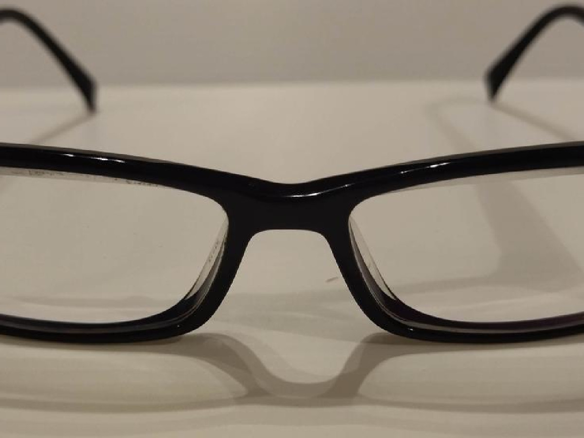 Police - V1700 col.0700 140