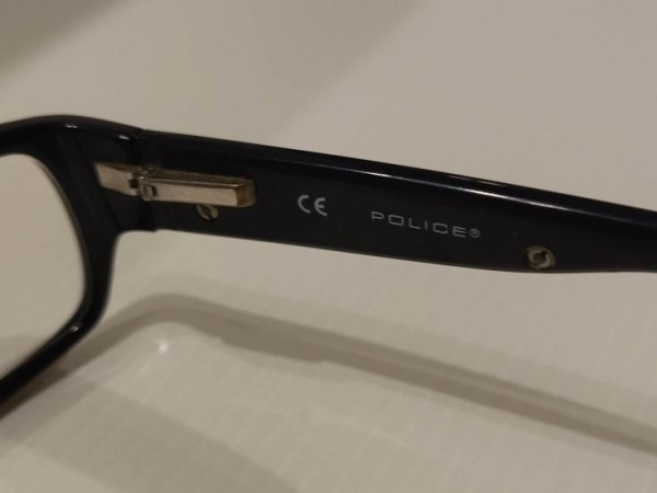 Police - V1700 col.0700 140