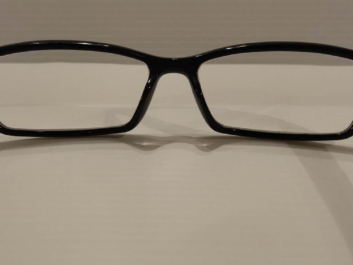 Police - V1700 col.0700 140