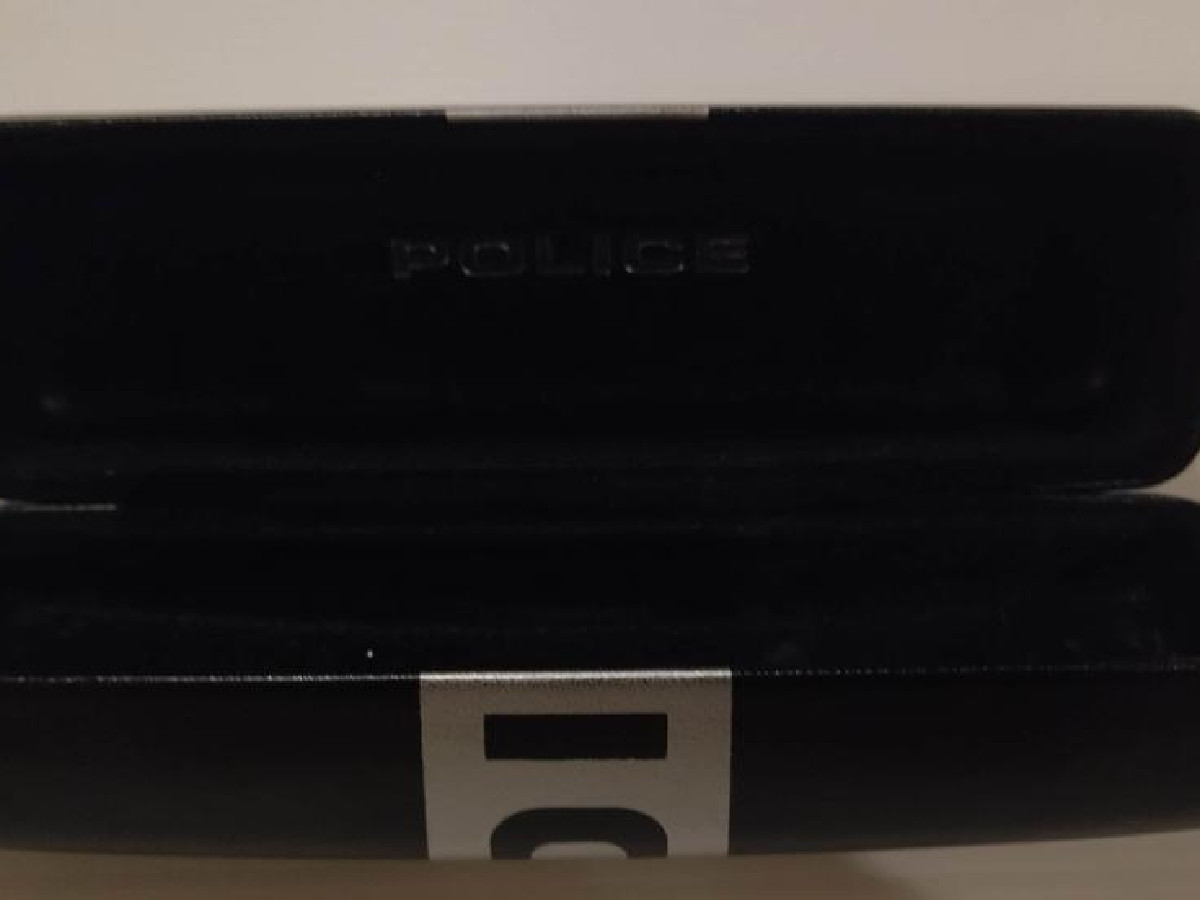 Police - V1700 col.0700 140