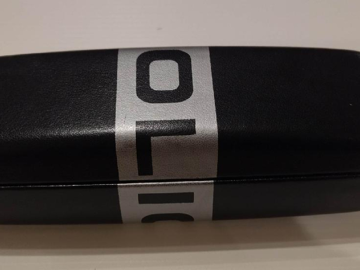 Police - V1700 col.0700 140