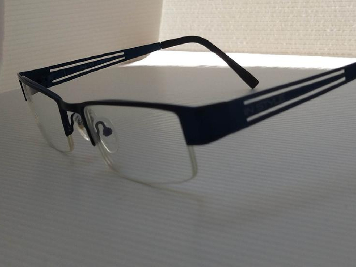 IN style ISH 05 CO4 52 19 140