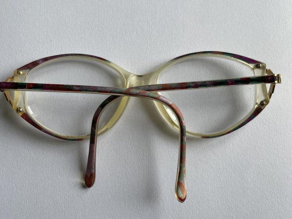 Essilor