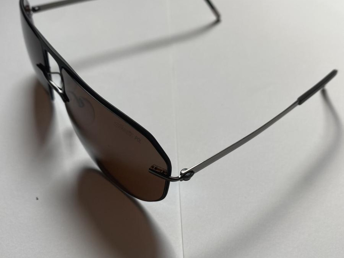 Silhouette - Accent Shades