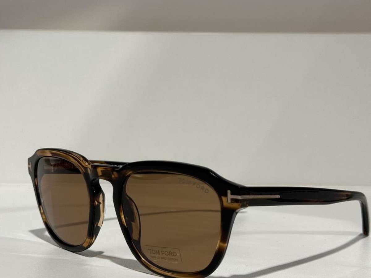 TOM FORD - TF931