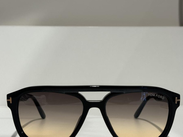TOM FORD - TF776
