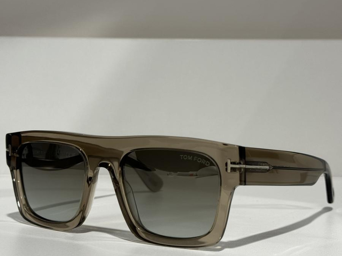 TOM FORD - TF711