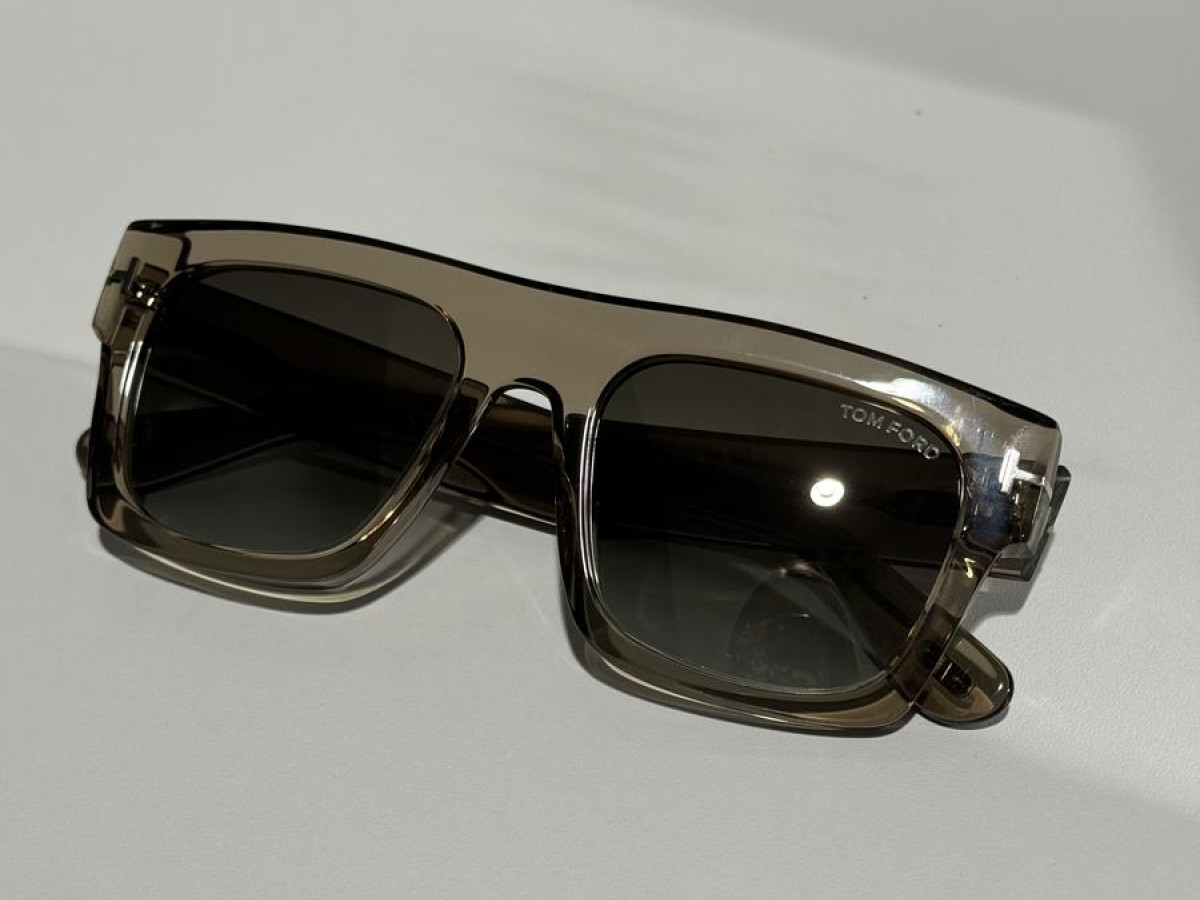 TOM FORD - TF711