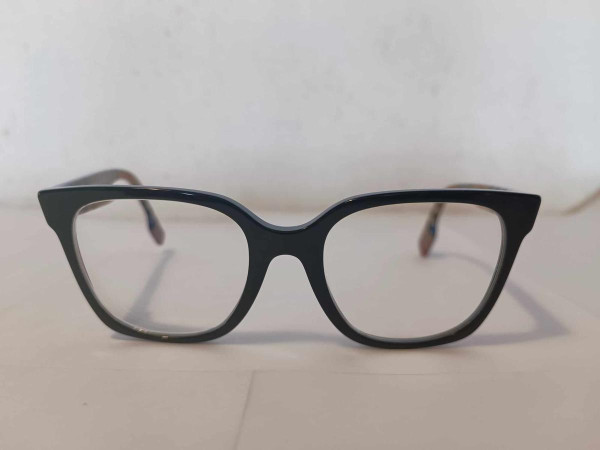 BURBERRY - B2347