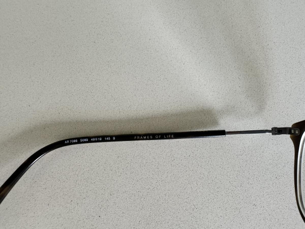 Giorgio Armani - AR7086