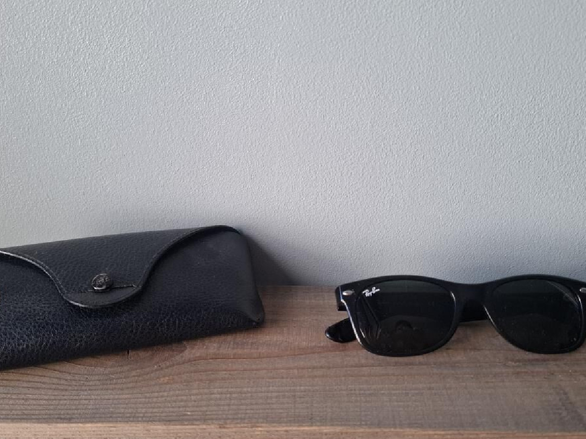 Ray-Ban - RB2132