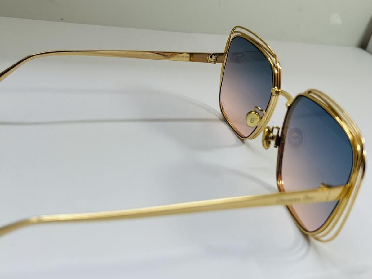 Dior - B0B0