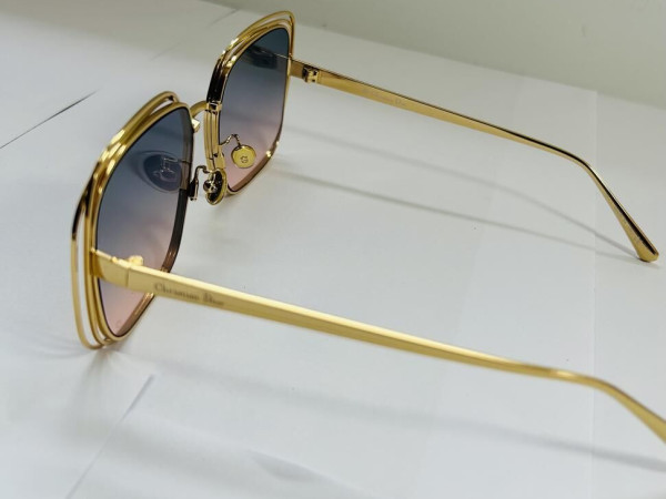 Dior - B0B0