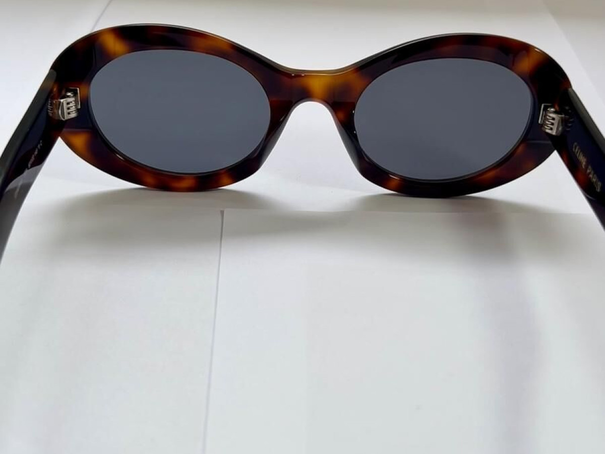Céline - CL40194U 53A Triomphe
