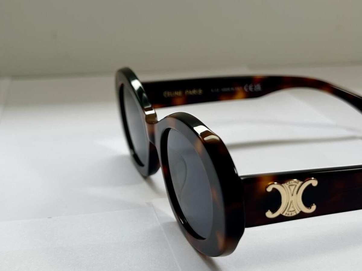 Céline - CL40194U 53A Triomphe