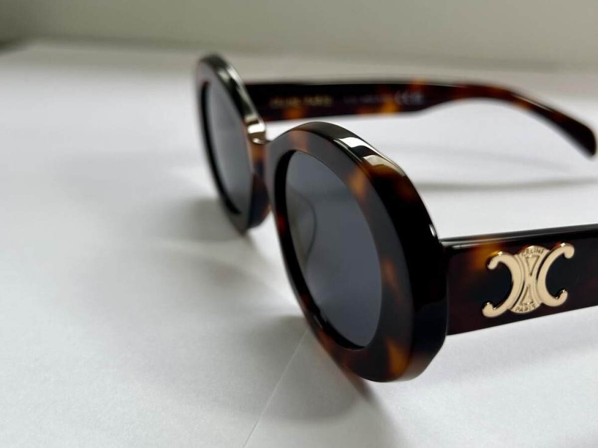 Céline - CL40194U 53A Triomphe