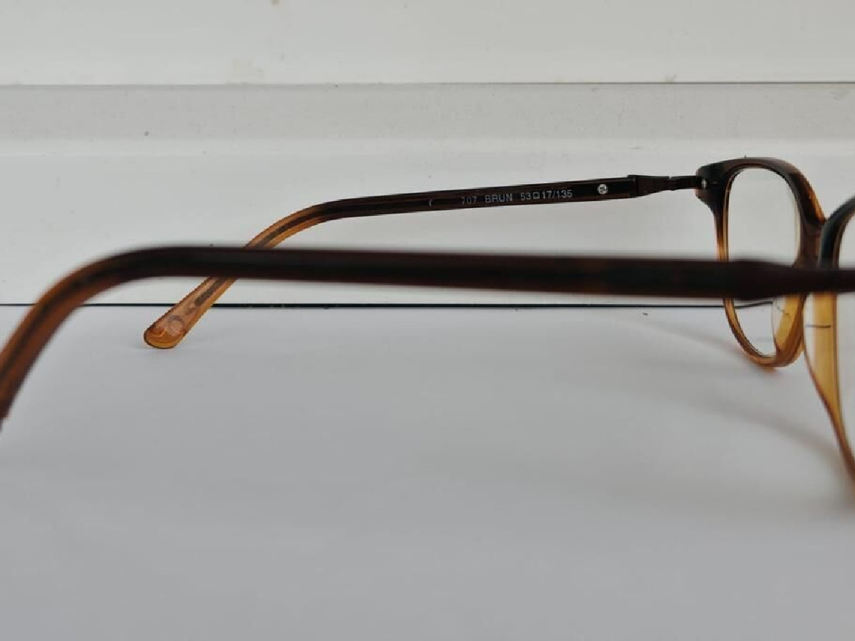 1796 - 707 BRUN 53 17/135