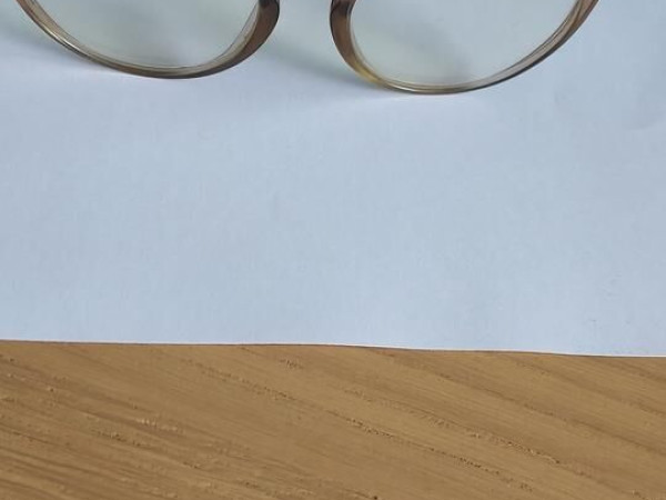 Burberry - B2318
