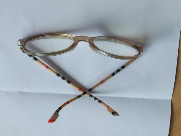 Burberry - B2318