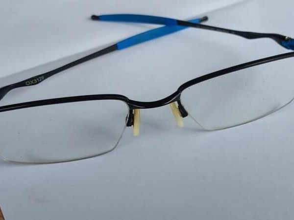 Ox3129 oakley glasses deals