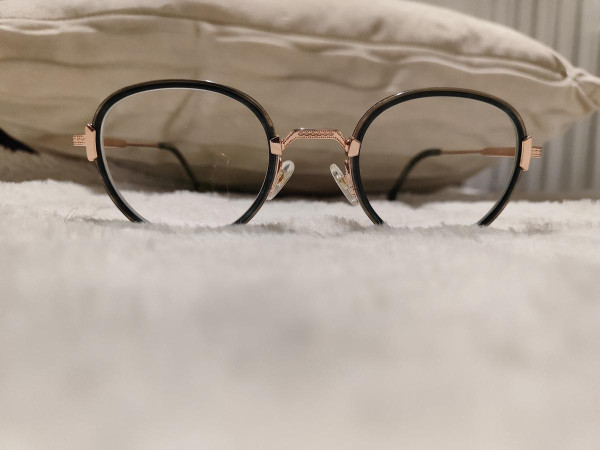 Vİnyl Factory-vestine