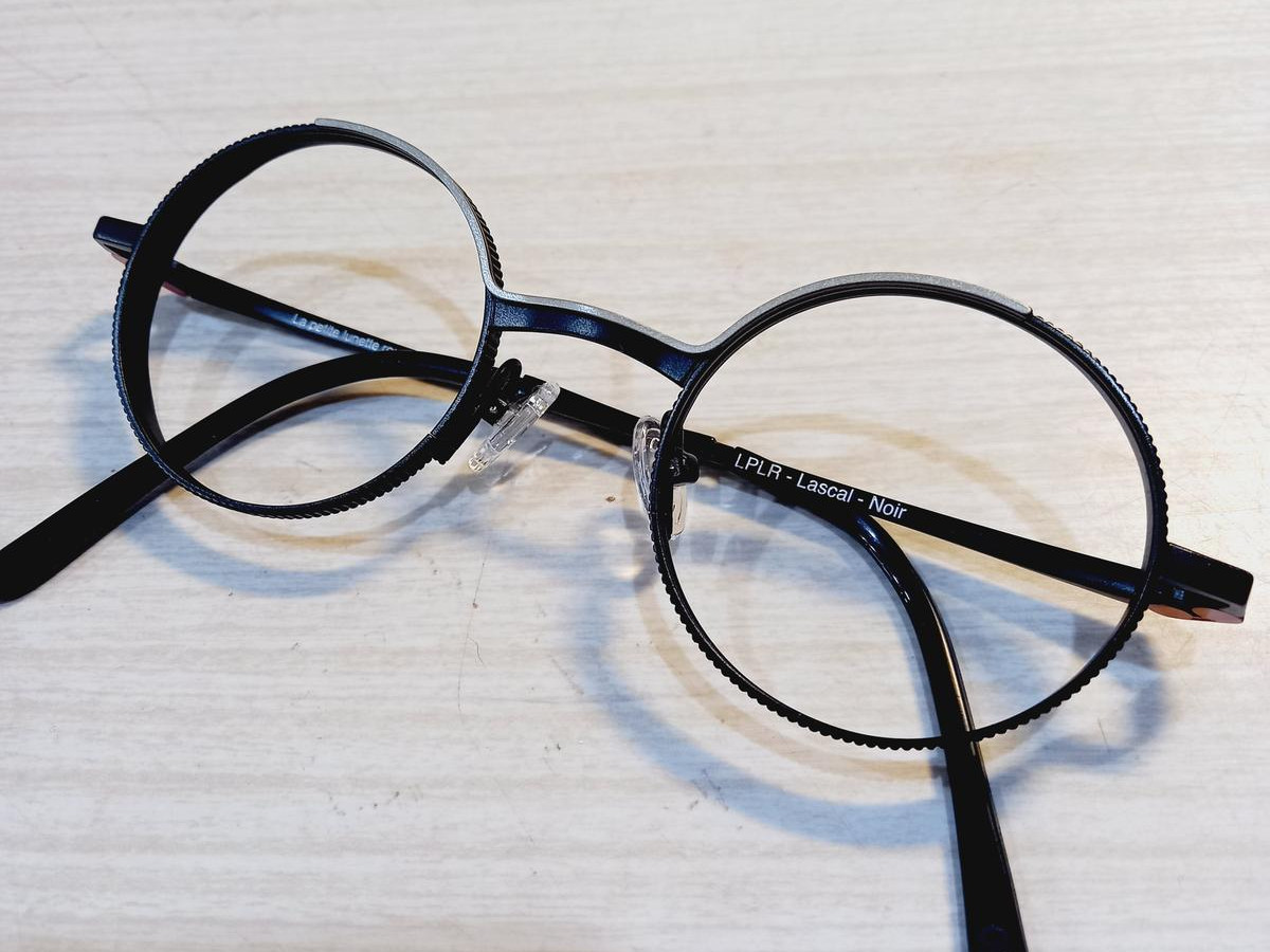 La Petite Lunette Rouge - Lascal noir