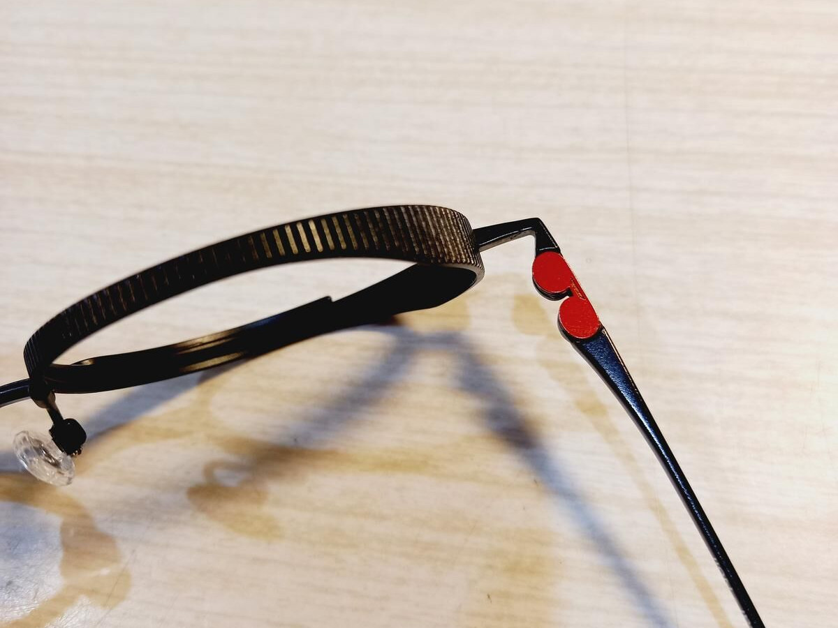 La Petite Lunette Rouge - Lascal noir