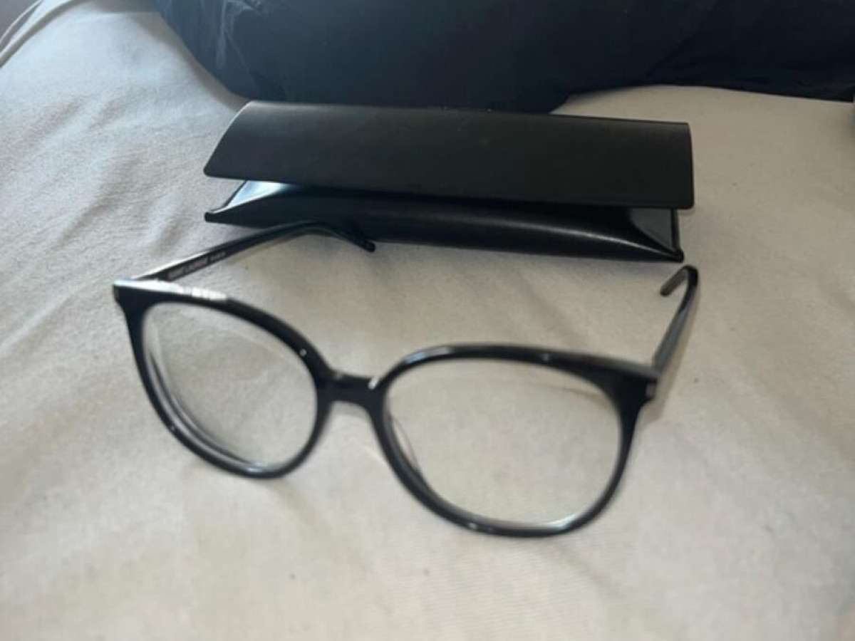 Yves Saint Laurent - SL39