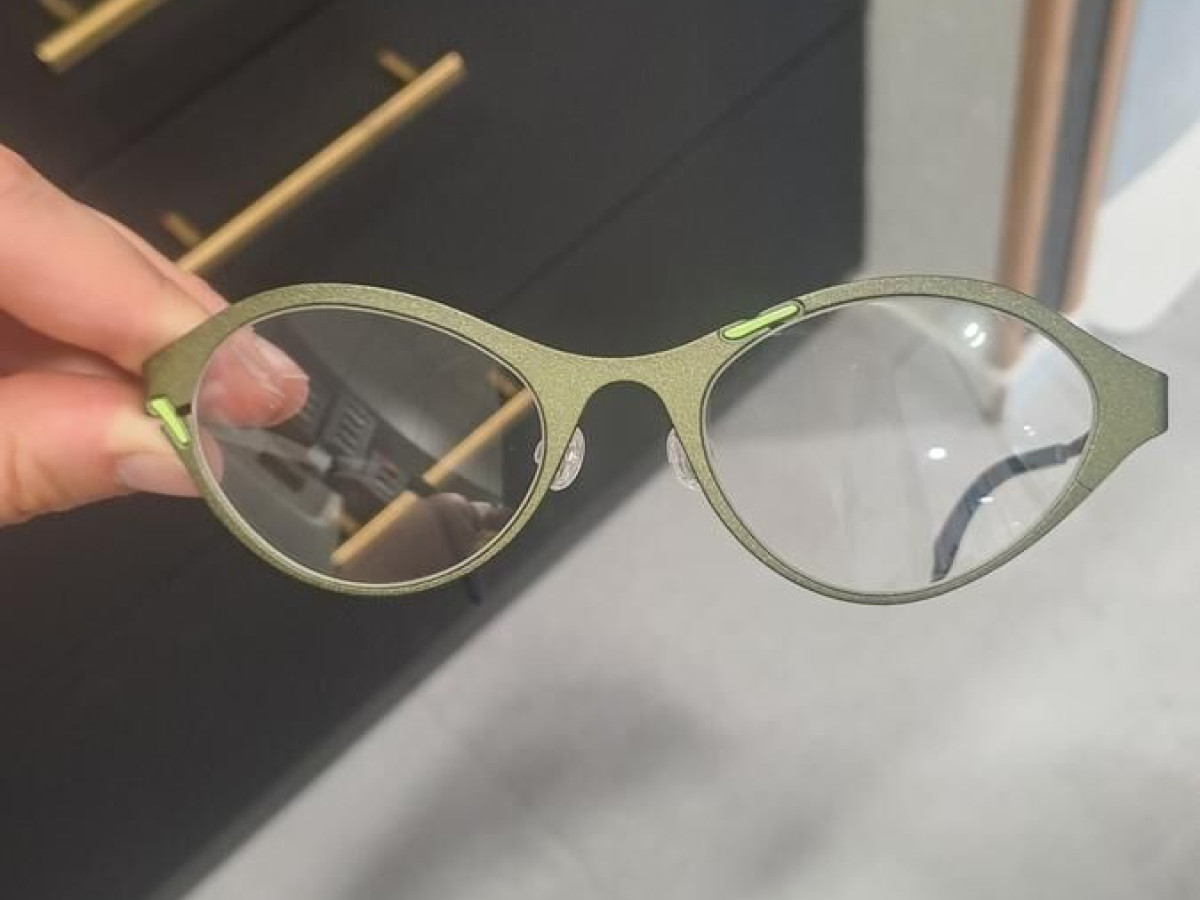 THEO - Eye witness SE