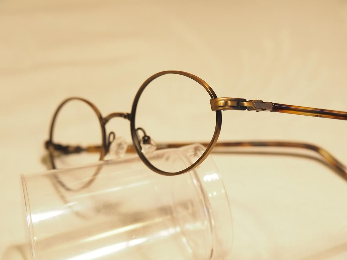 TRACTION PRODUCTION Antique