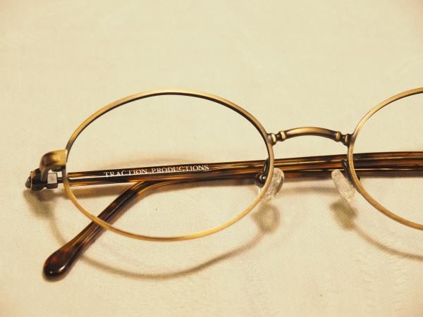 TRACTION PRODUCTION Antique