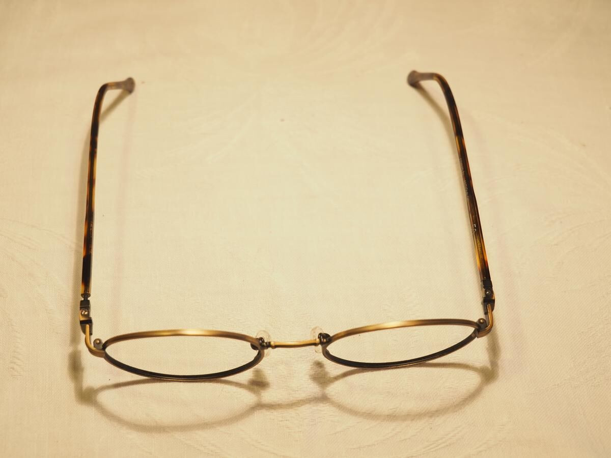 TRACTION PRODUCTION Antique