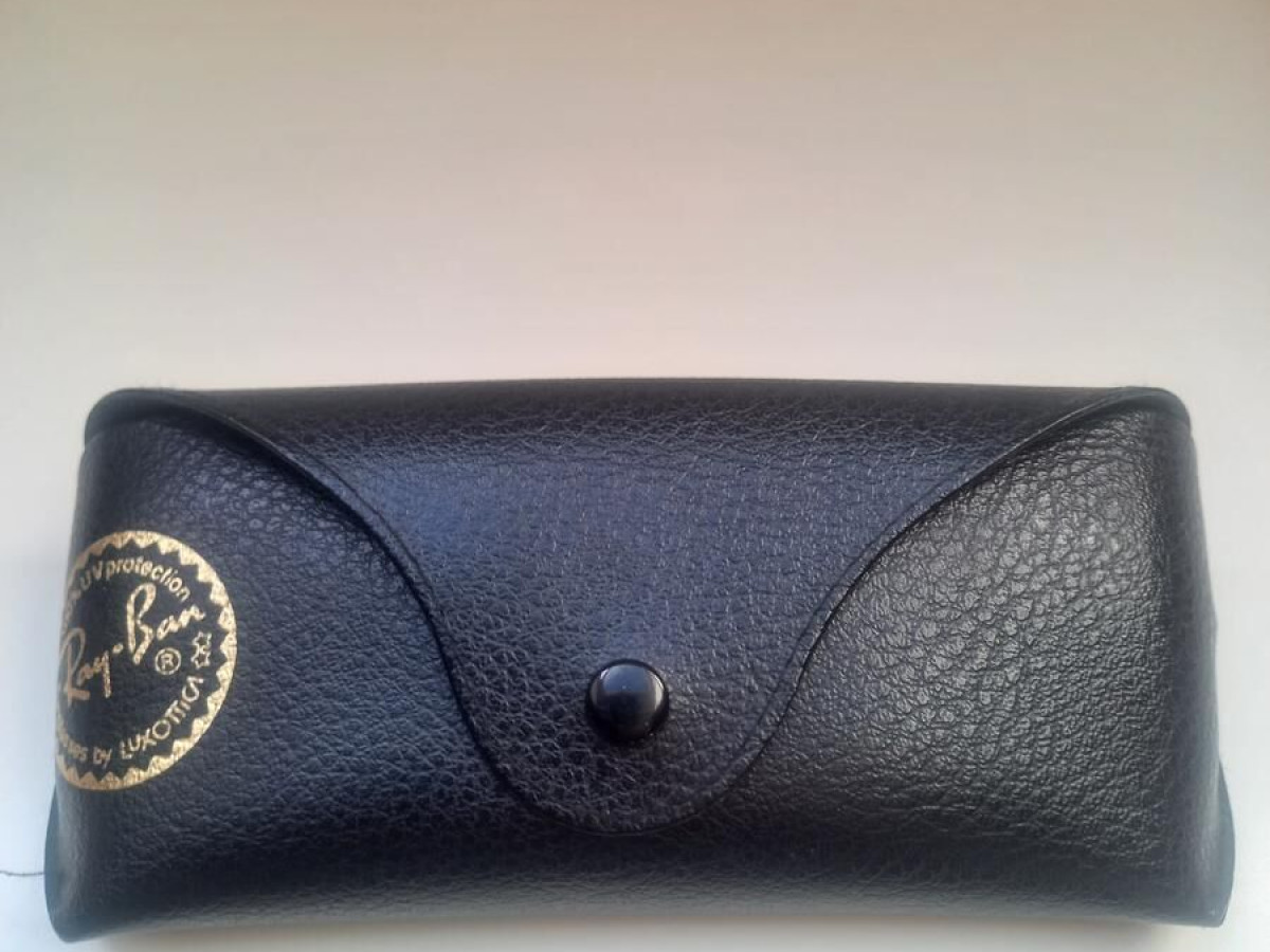 RAYBAN - RB3136