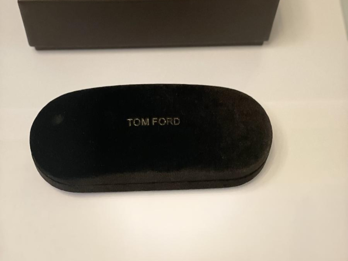 Tom Ford - TF5184