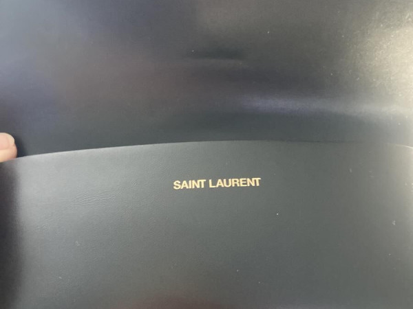 YVES SAINT LAURENT - SL39 005