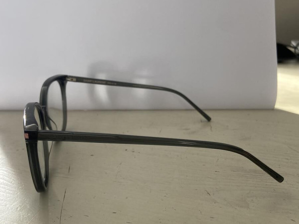 YVES SAINT LAURENT - SL39 005