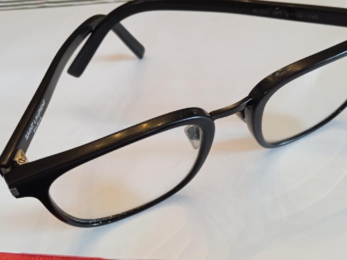 YVES Saint Laurent - SL222