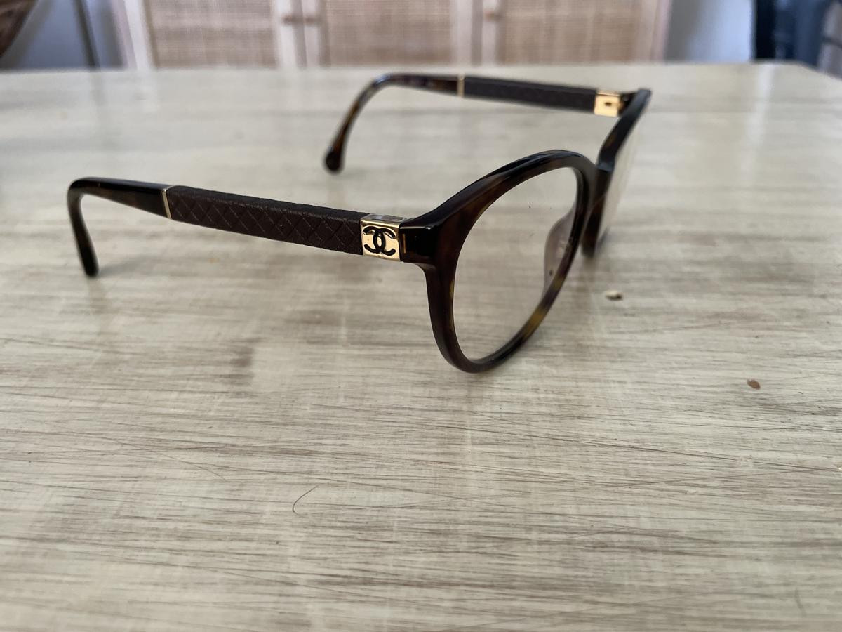 Chanel - 3229-Q