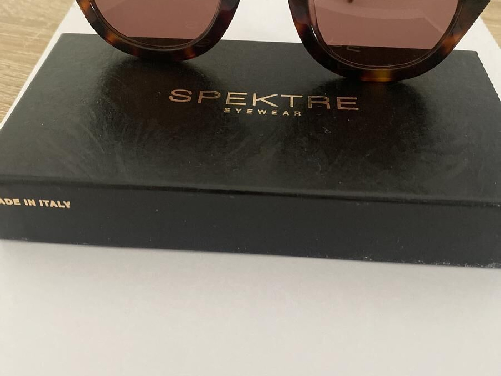 Lunettes de soleil Spektre MA02C Ecaille foncee Femme