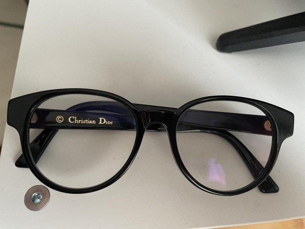 DIOR
