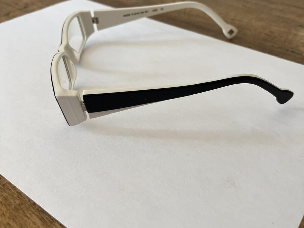 Miss Lunette - ANDIE